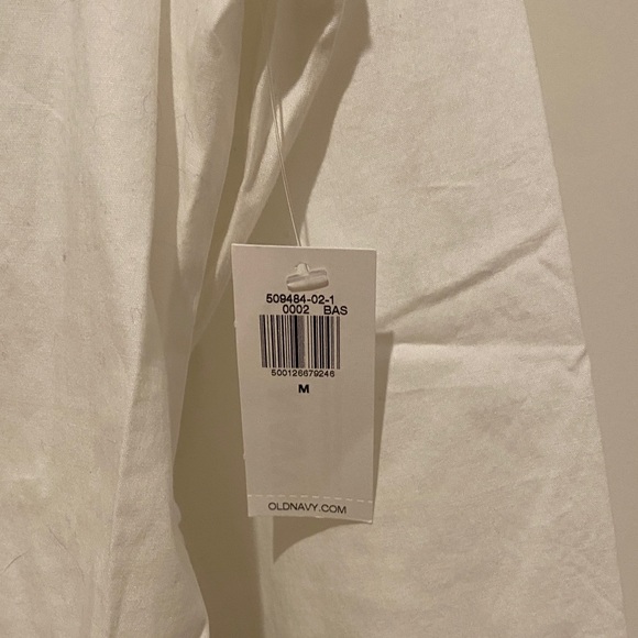 Old Navy Women’s White Casual Button Down Shirt - Picture 3 of 5